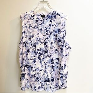 Torrid Sleeveless Top Harper Rayon Slub Pullover Blue Pink White  Size 4 Rayon